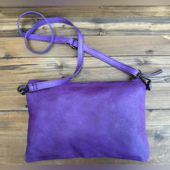 Viola Castellani Milano Studded Italian Leather ‘Star’ Patch Crossbody Handbag - Picture 11 of 14